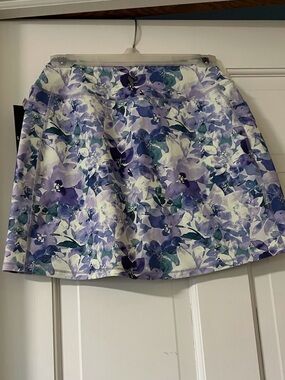 Skechers White Interior Activewear Tag Detail